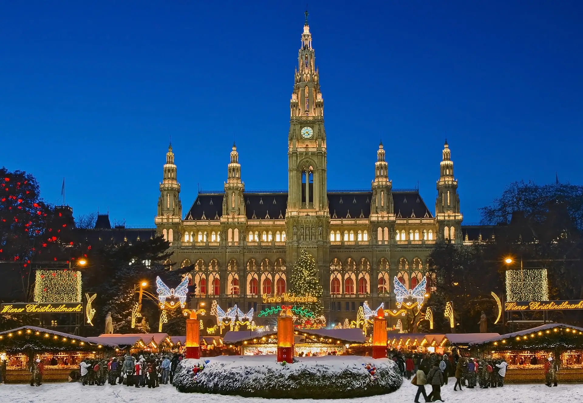 Vienna,-Austria-Christmas---6347908