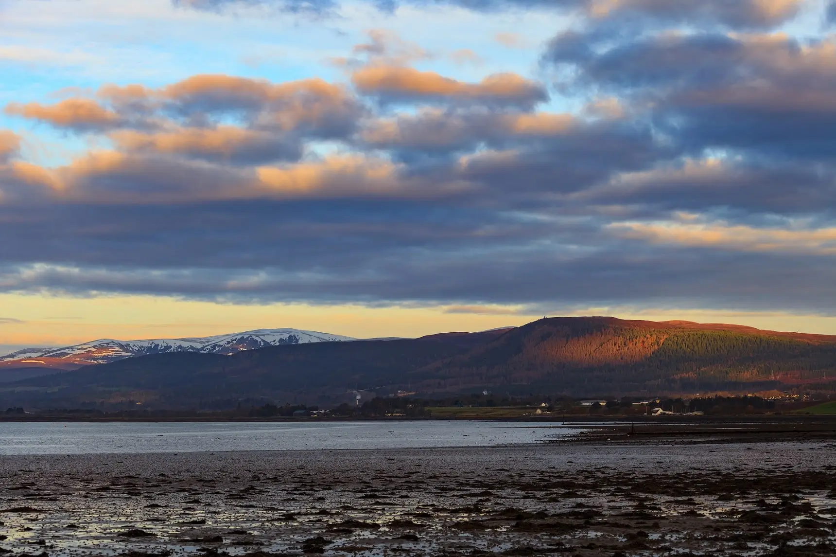 Invergordon_469240592 - 2467295
