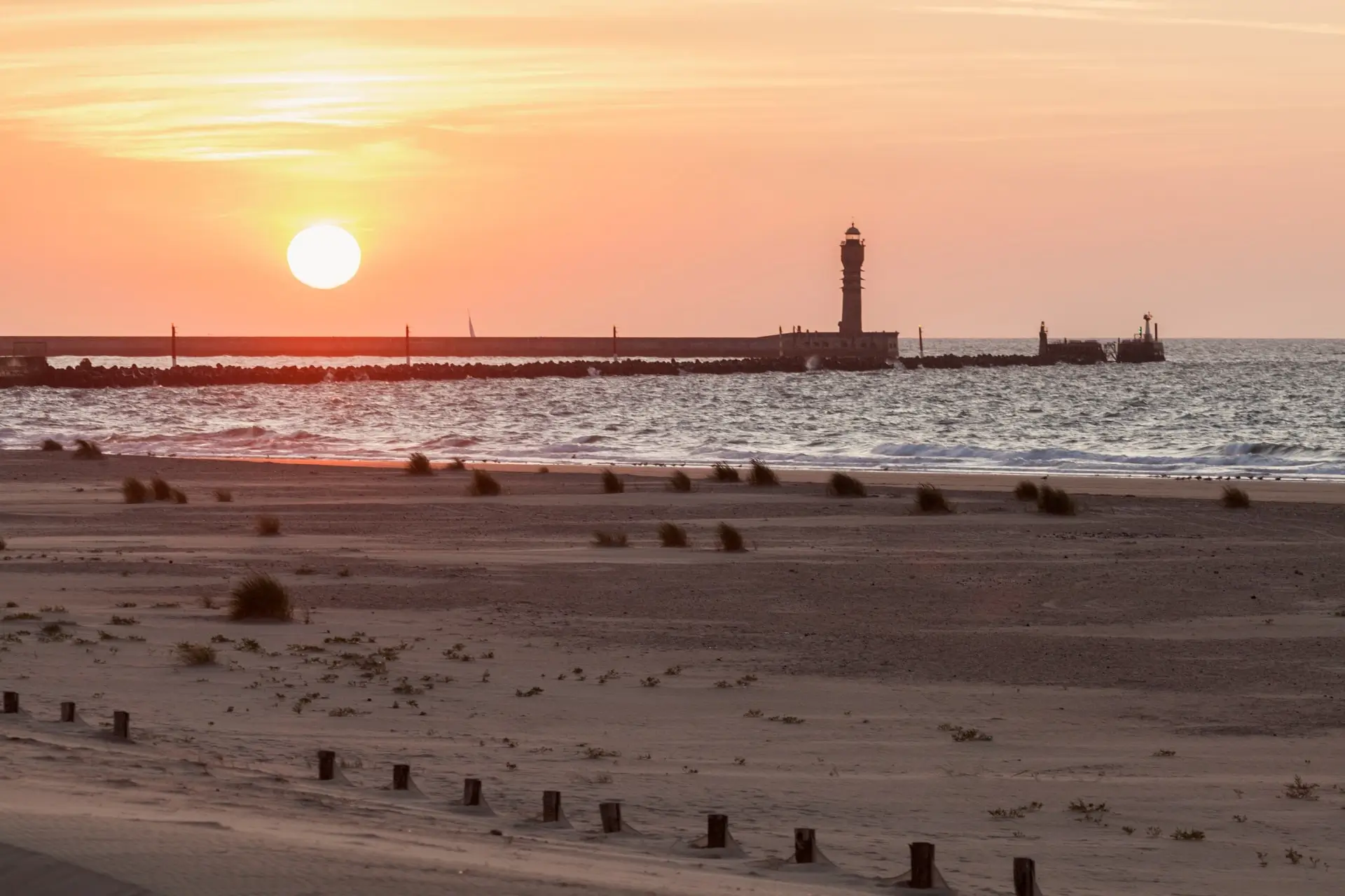 Dunkirk_1230982276 - 56879