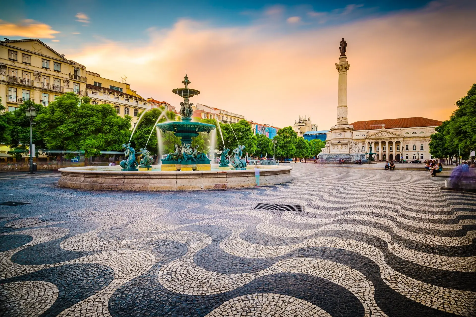 Lisbon-Square - 67587