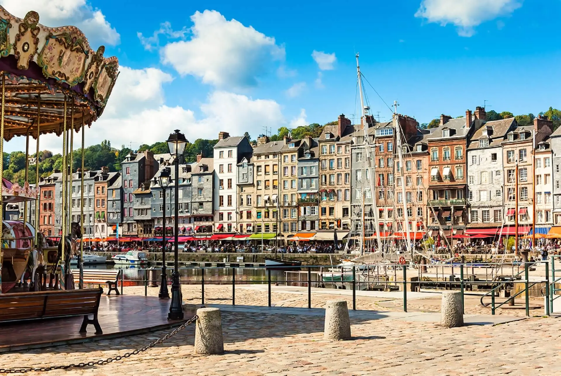 Honfleur_400728196 - 47348