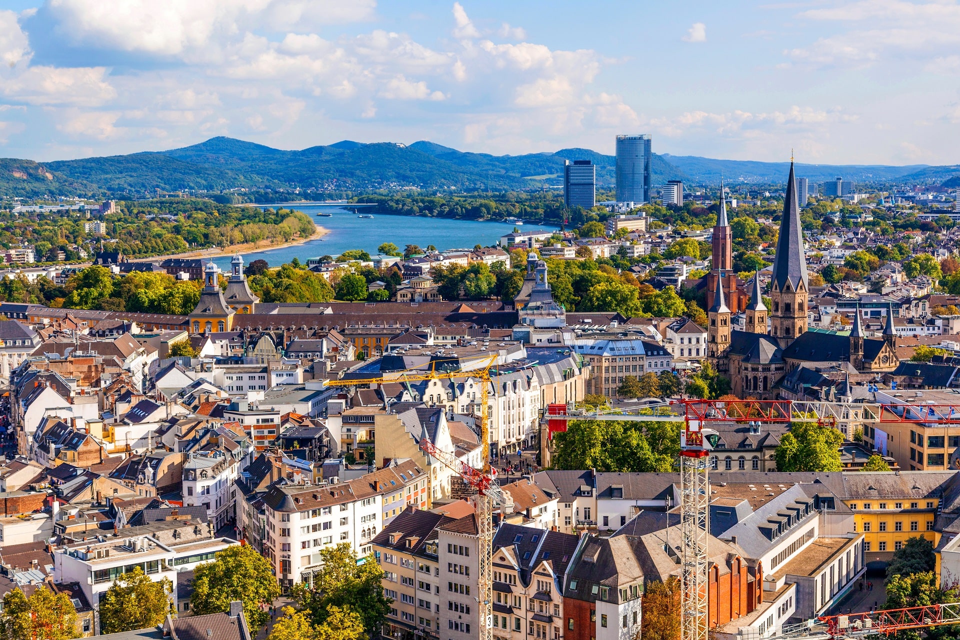Bonn-Germany15689674
