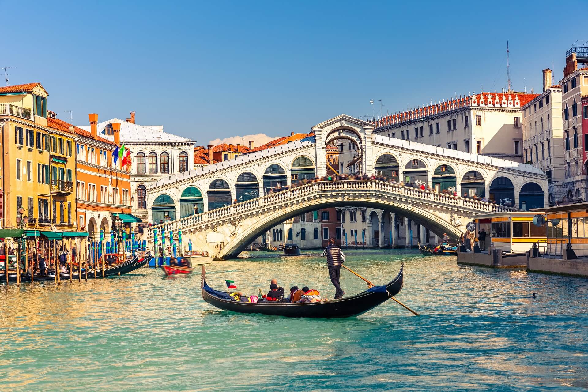 Venice-Rialto-Bridg756856e