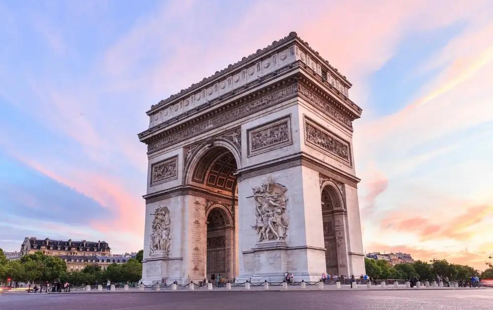 Paris 3-3253535353