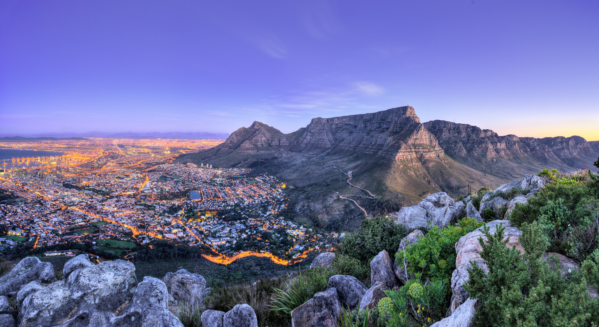 Cape-Town,-South-Africa_165749363