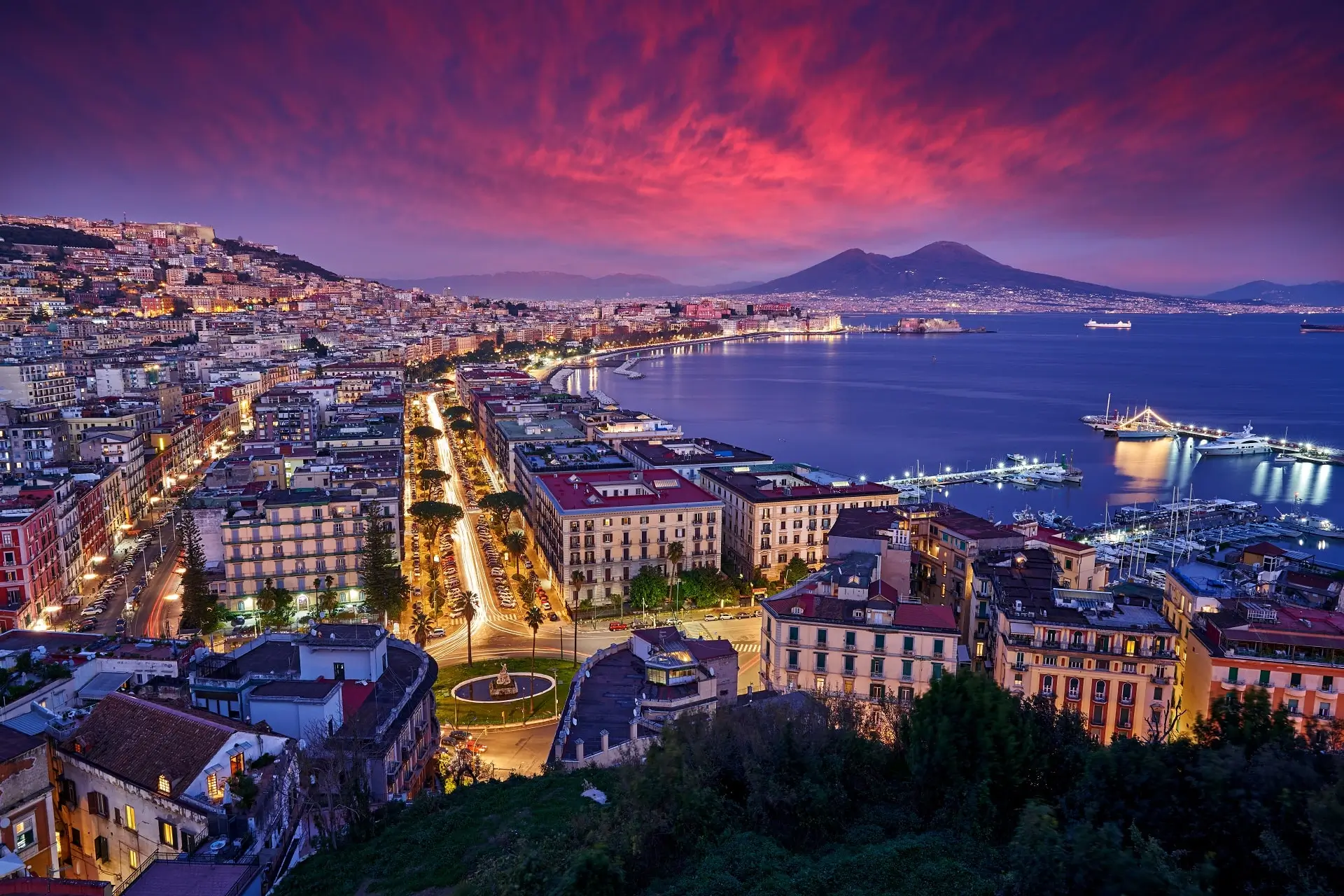 Naples-Night-Italy - 3634
