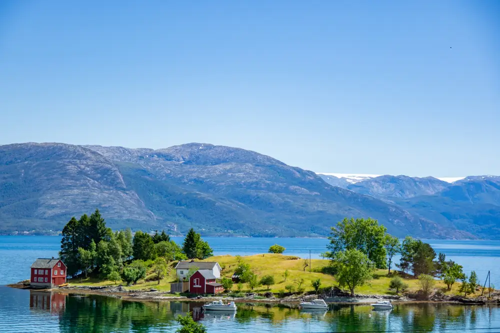 19Hardangerfjord_1412306204