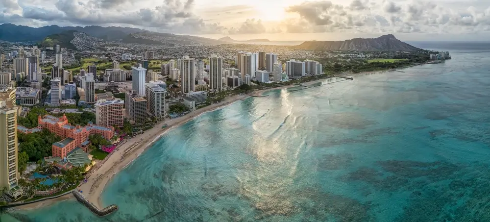 Honolulu2440336109