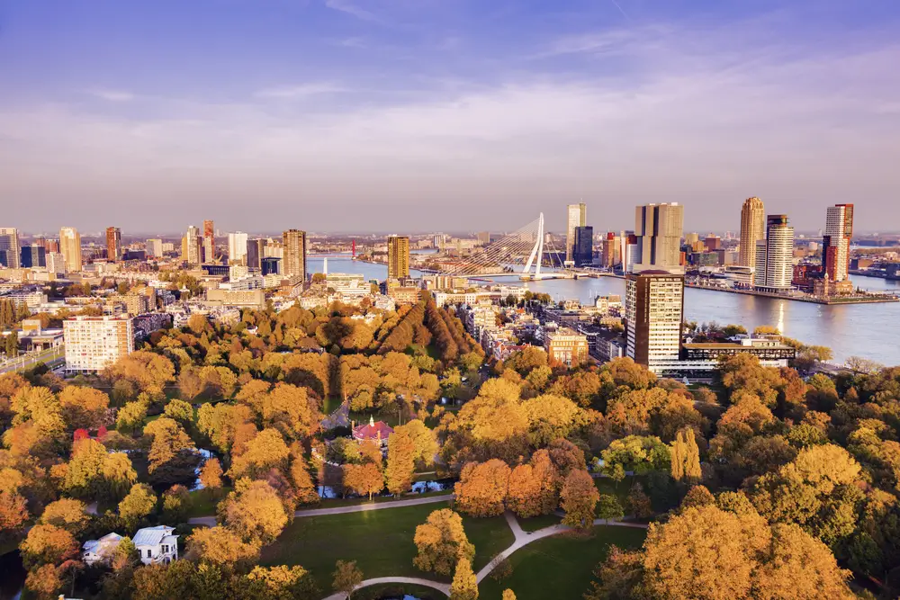 28Rotterdam, Netherlands_698268535