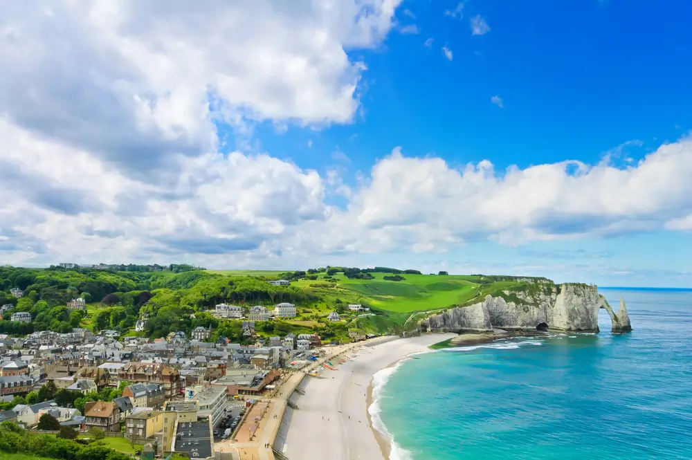 etretat_110148884