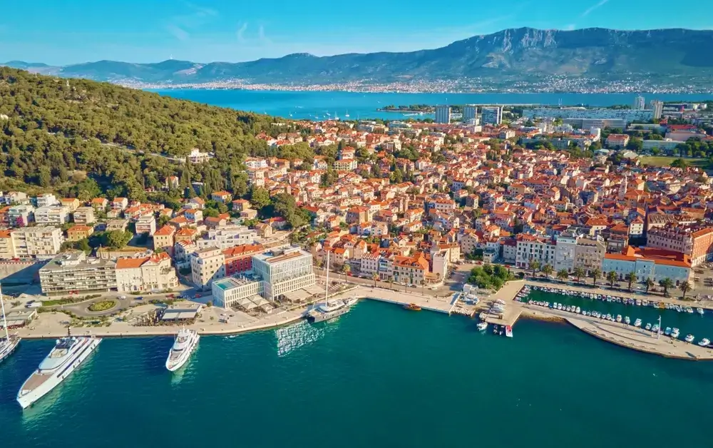 Split_2530122079-272347
