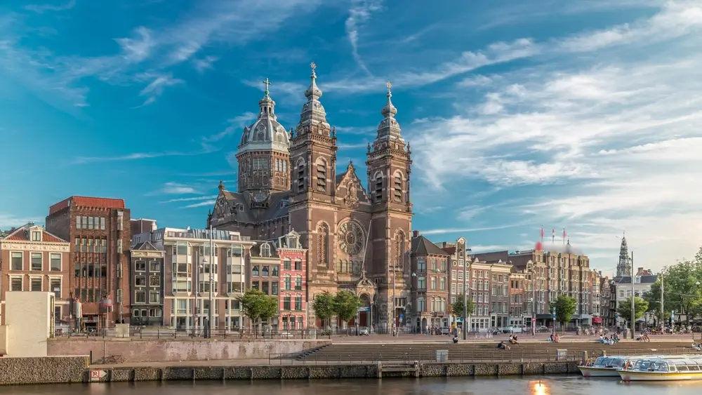 1Amsterdam_2623020607