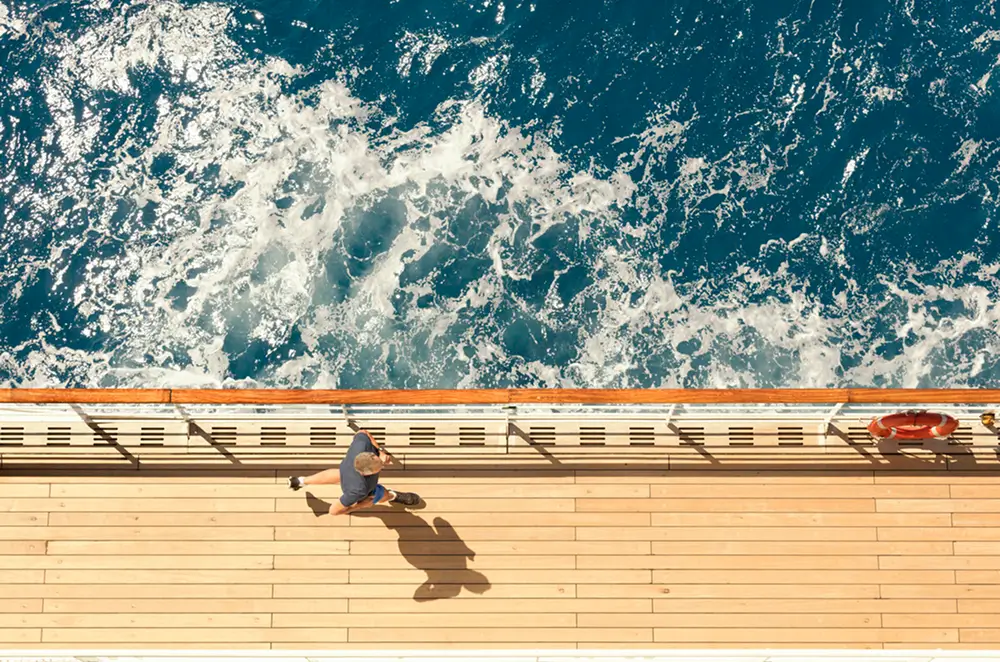 11442_Cunard_Broll Running_Colour 1