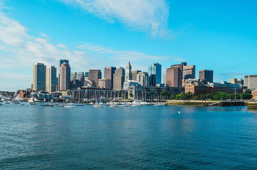 Boston_2420424571-547547