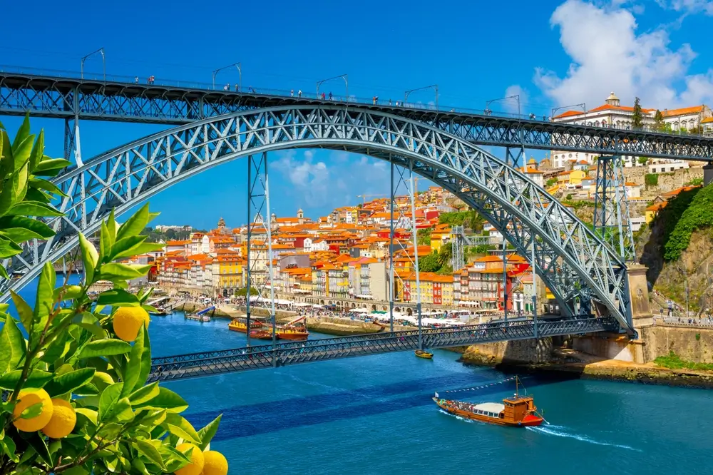 Lisbon_2482943917