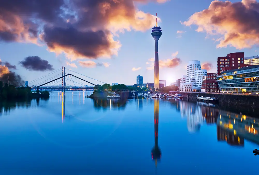 Dusseldorf_1195658236
