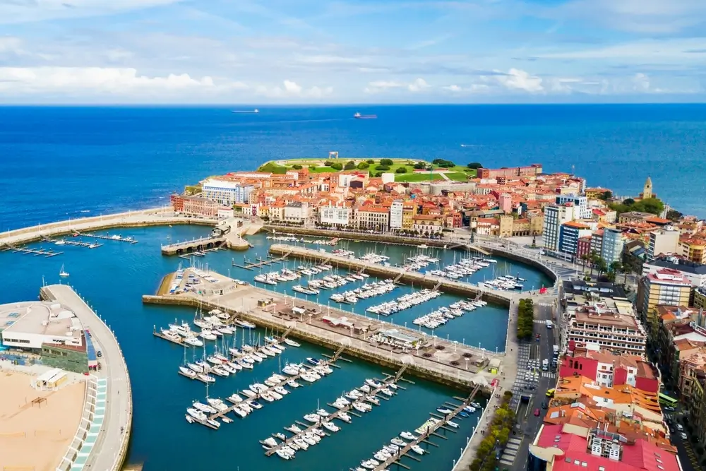 Gijon_2206868921-47582423