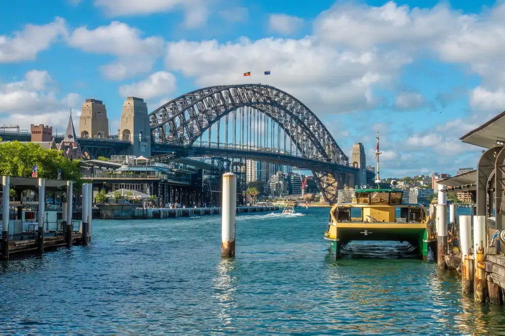 Sydney_2295113915-86568