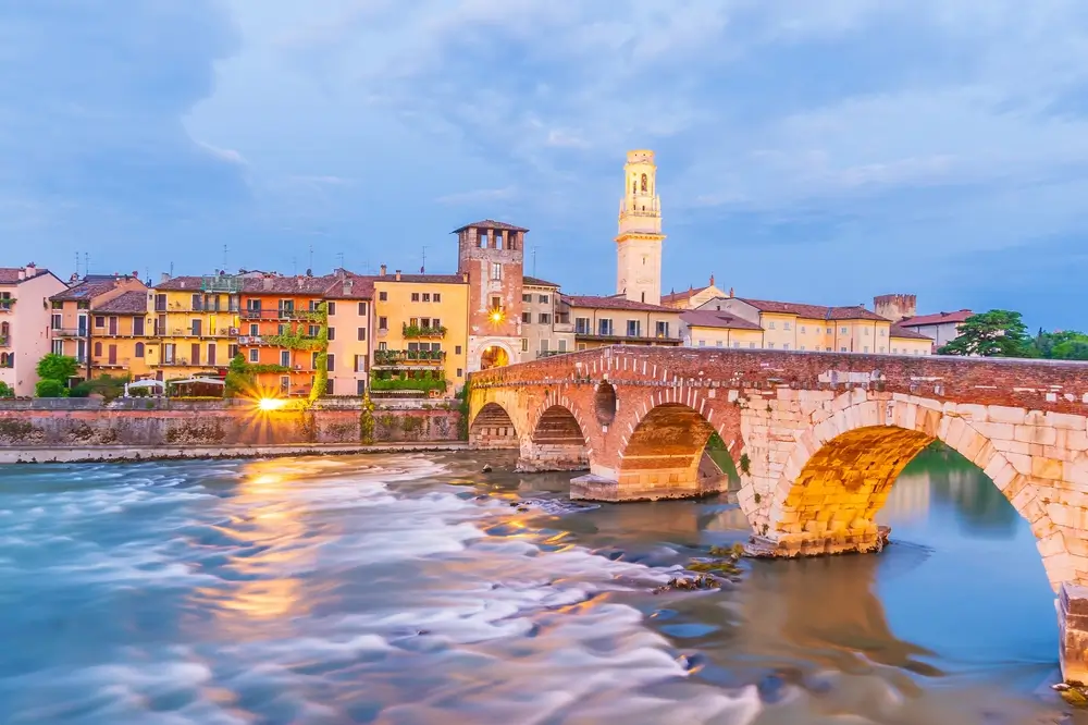Verona_2433528771