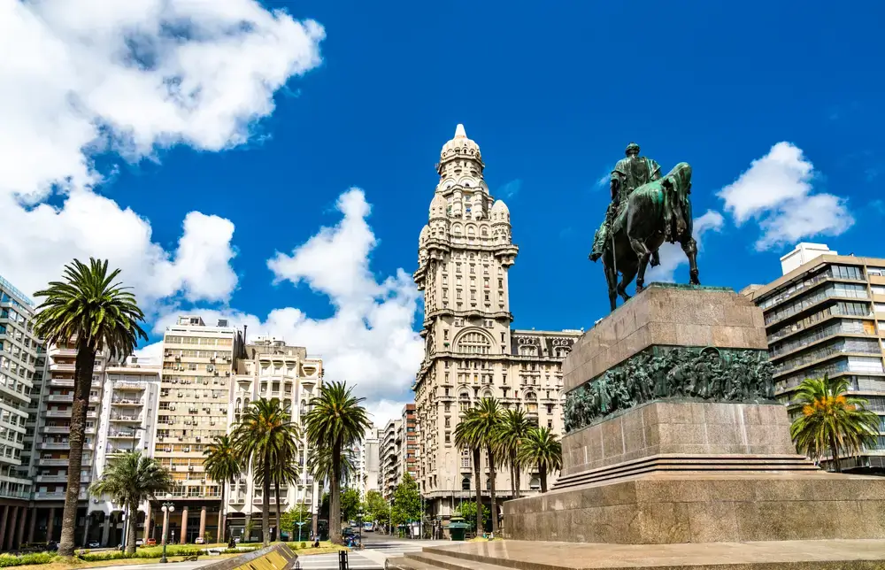 Montevideo_1890386929-458458