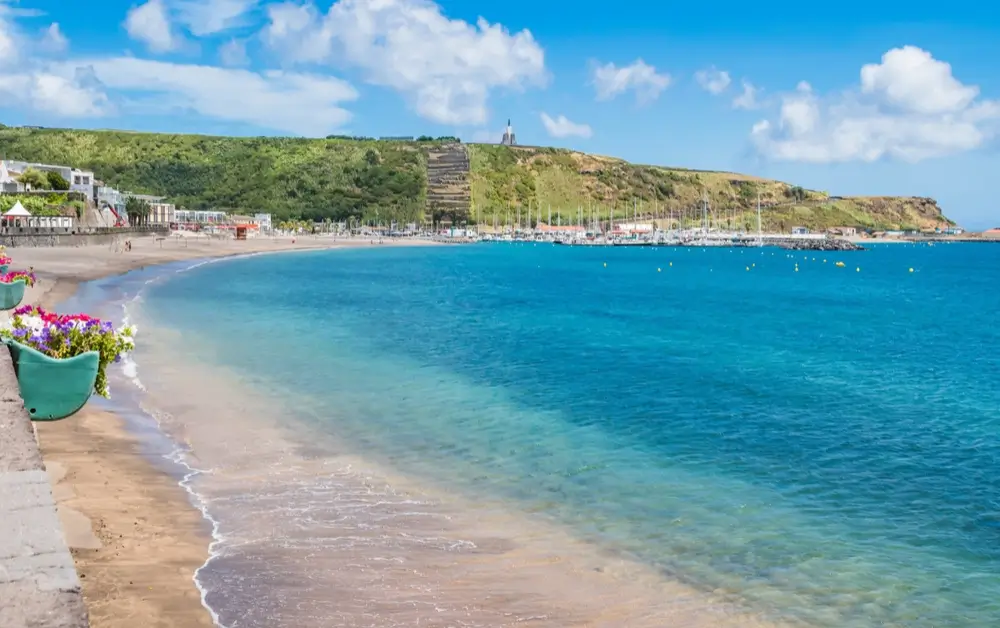 Praia da Vitoria_2333857663-2532