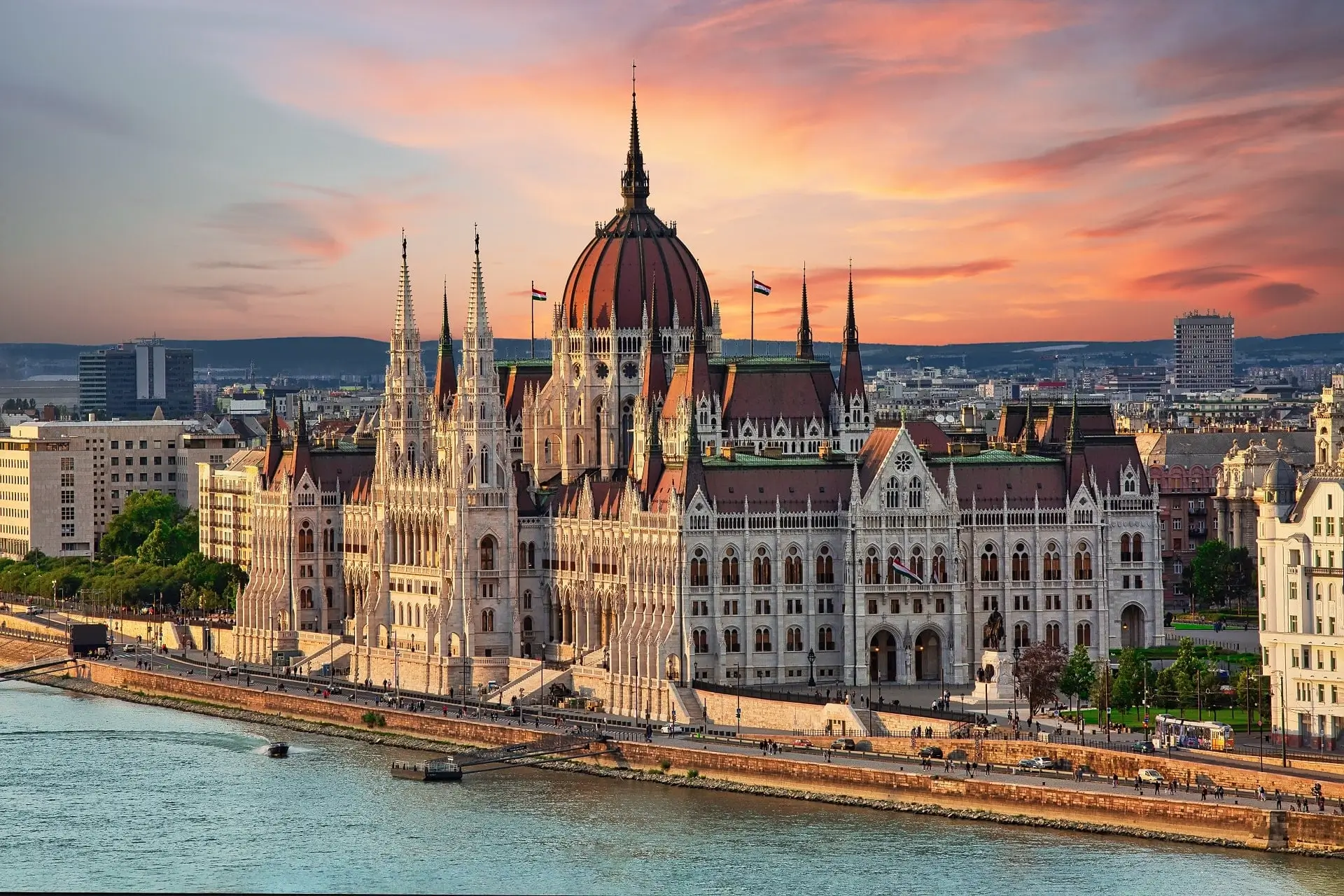 Budapest-Parliament-Building - 462479