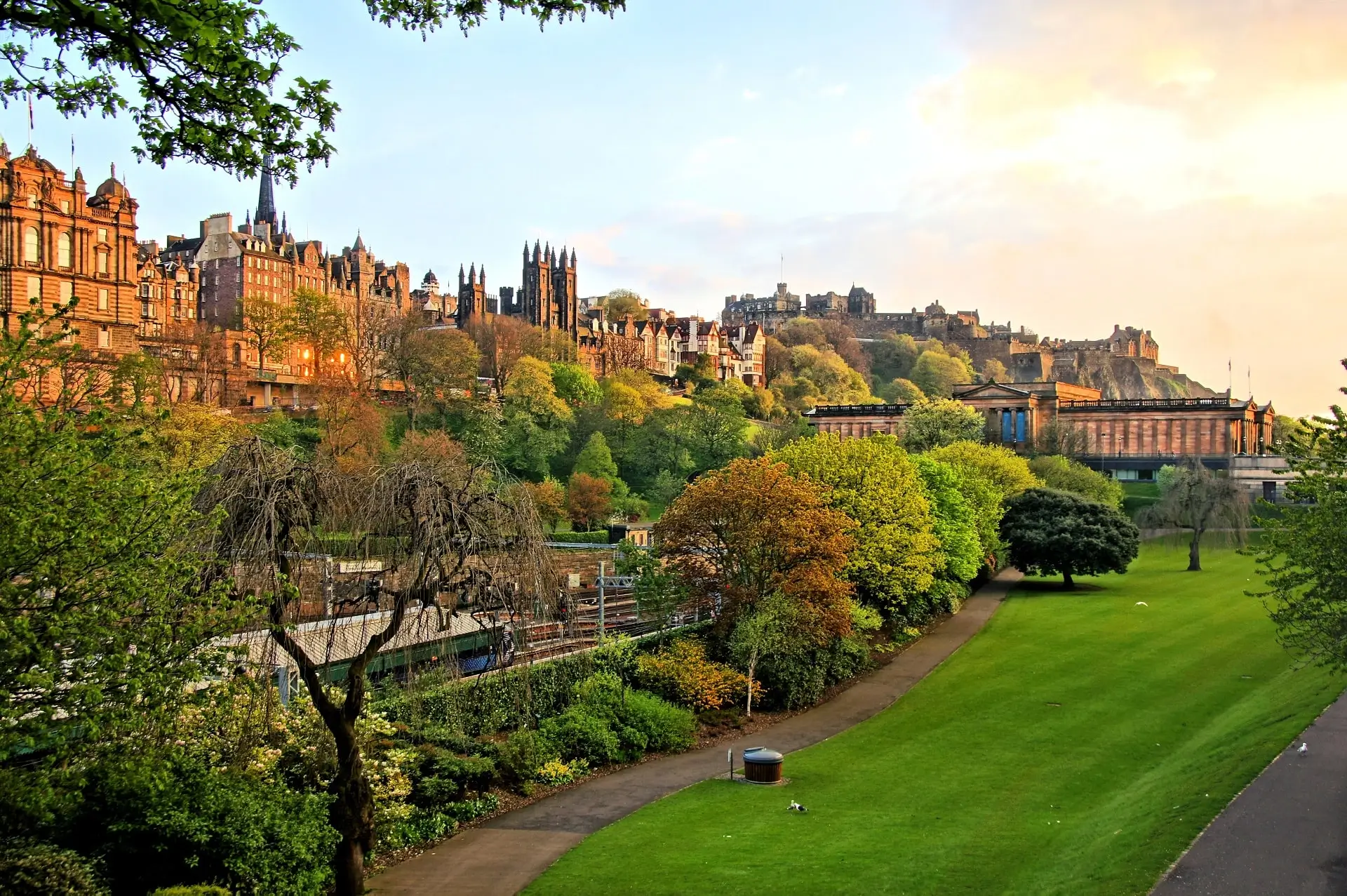 Edinburgh - 267593