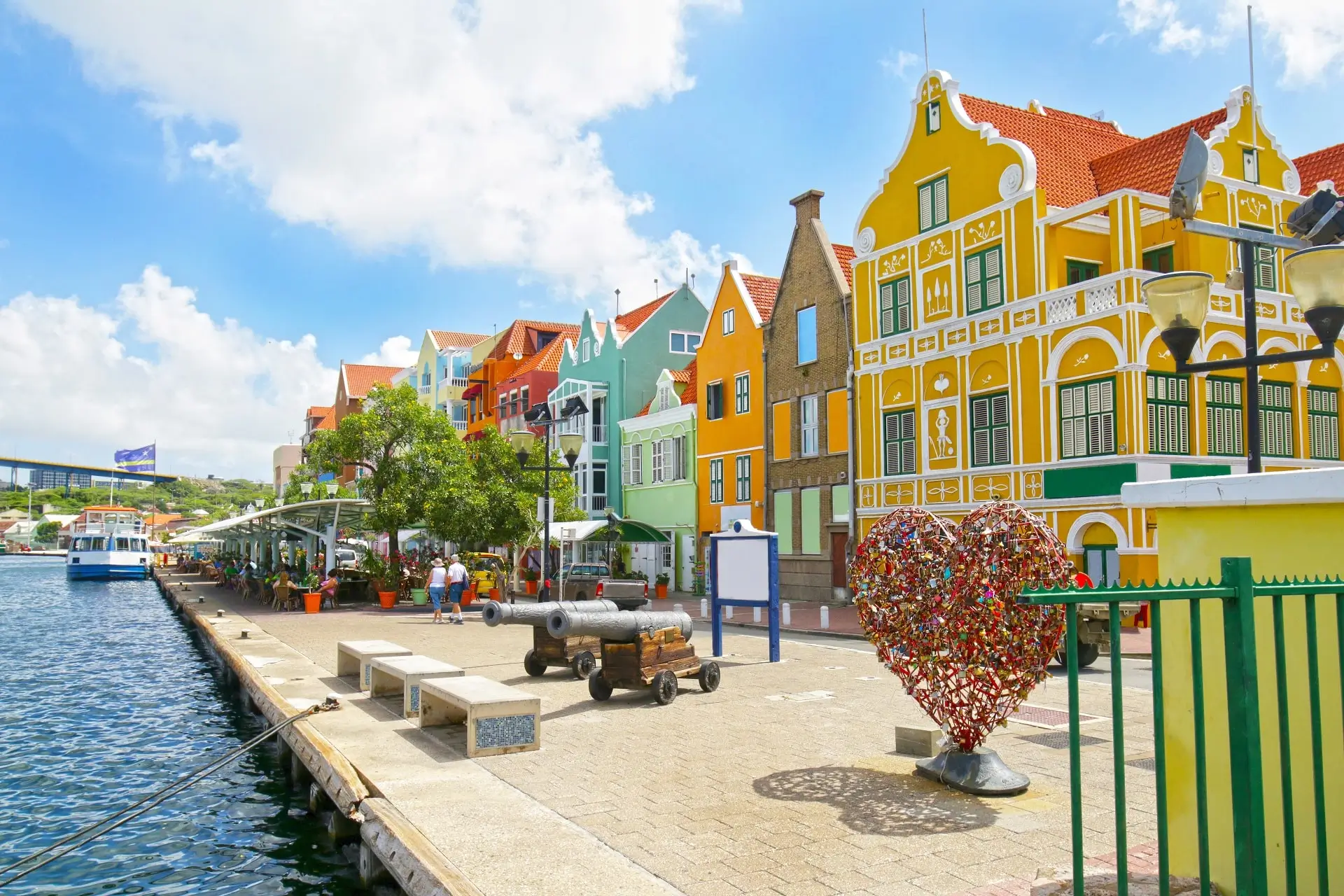 Willemstad-Waterfront-Curacao - 23657923